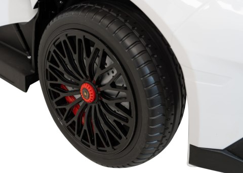 Auto Lamborghini Aventador SV na akumulator dla 2 dzieci Biały