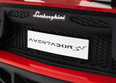 Auto Lamborghini Aventador SV na akumulator dla 2 dzieci Czerwony + Pilot 2,4 GHz + Pianka EVA + Audio LED