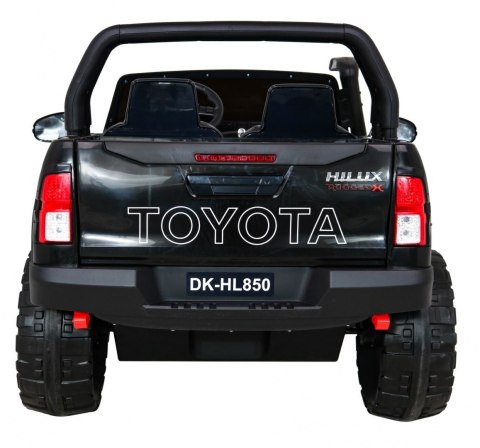 Pojazd Pickup Toyota Hilux Czarna