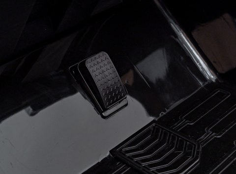 Pojazd Buggy Clash STRONG 4x4 Biały