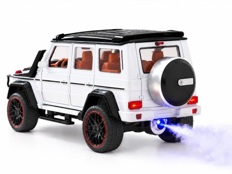 Samochód zdalnie sterowany Brabus G800 metalowy otwierane drzwi LED RC0771