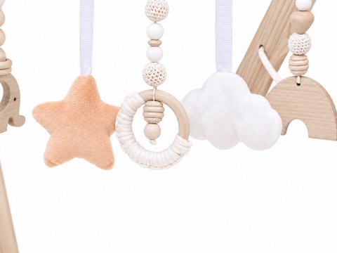 Drewniany Stojak Edukacyjny Baby Gym z 5 zawieszkami dla niemowląt ZA6490