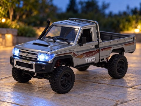 Samochód zdalnie sterowany Toyota Land Cruiser Pickup 4×4 skala 1:12 RC0764