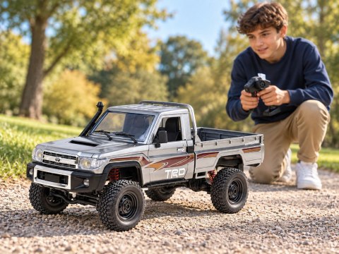 Samochód zdalnie sterowany Toyota Land Cruiser Pickup 4×4 skala 1:12 RC0764