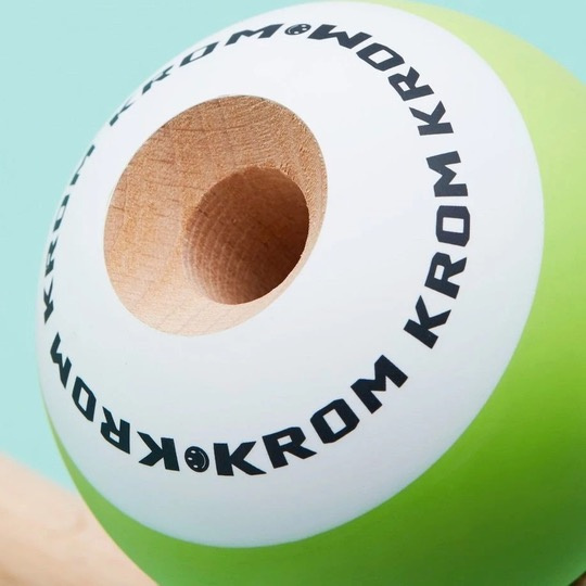 Kendama KROM Pop Lime Green drewniana Kendama KROM Pop Lime Green drewniana