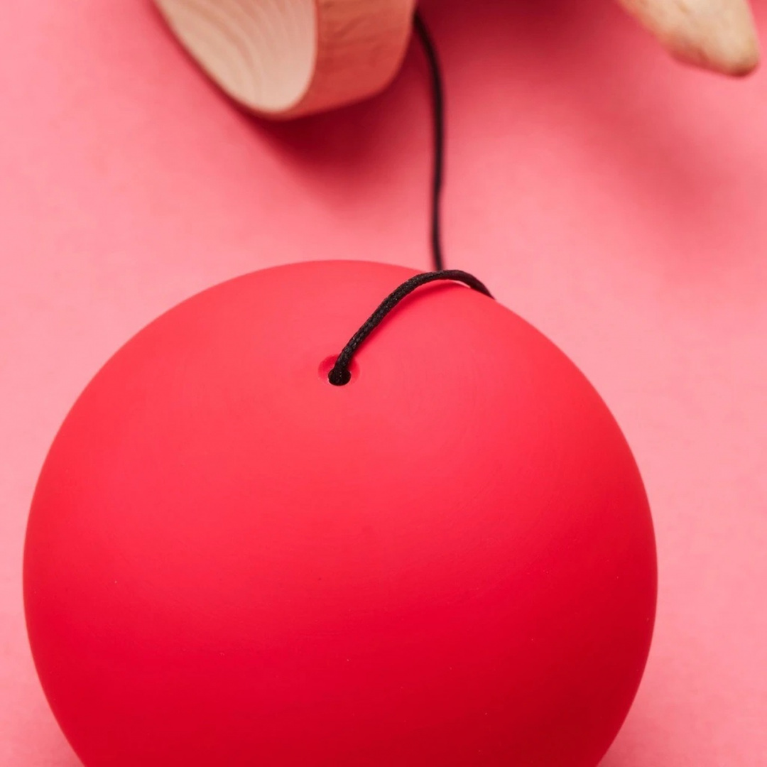 Kendama KROM Pop Red drewniana Kendama KROM Pop Red drewniana