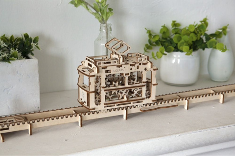 Puzzle 3D Tramwaj Ugears drewniany