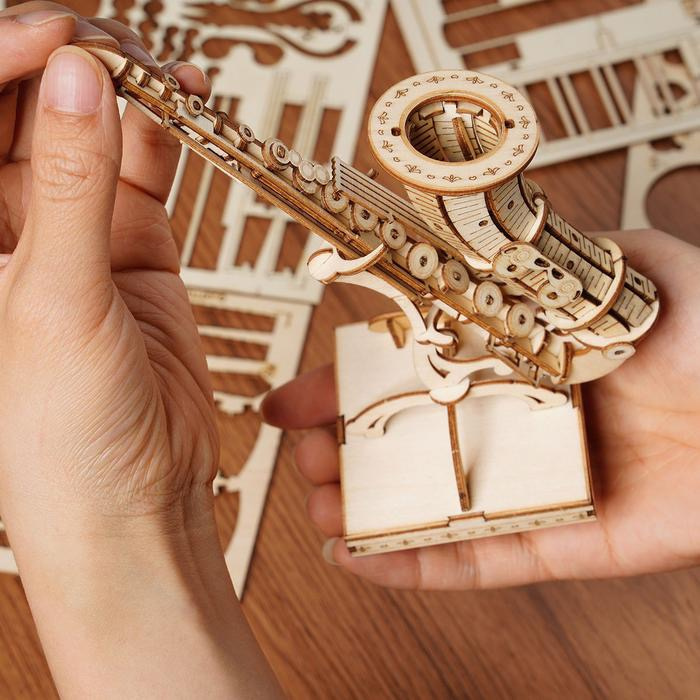 Puzzle 3D Saksofon Robotime drewniany Puzzle 3D Saksofon Robotime drewniany