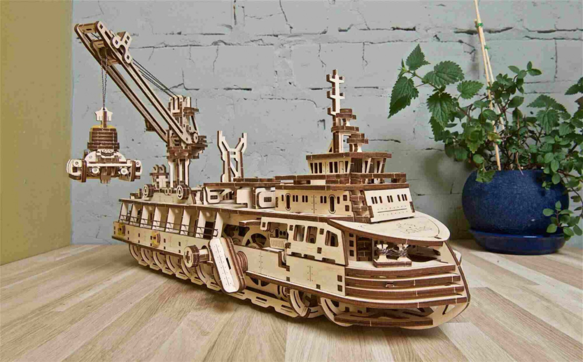 puzzle-3d-statek-ugears-model-drewniany-4