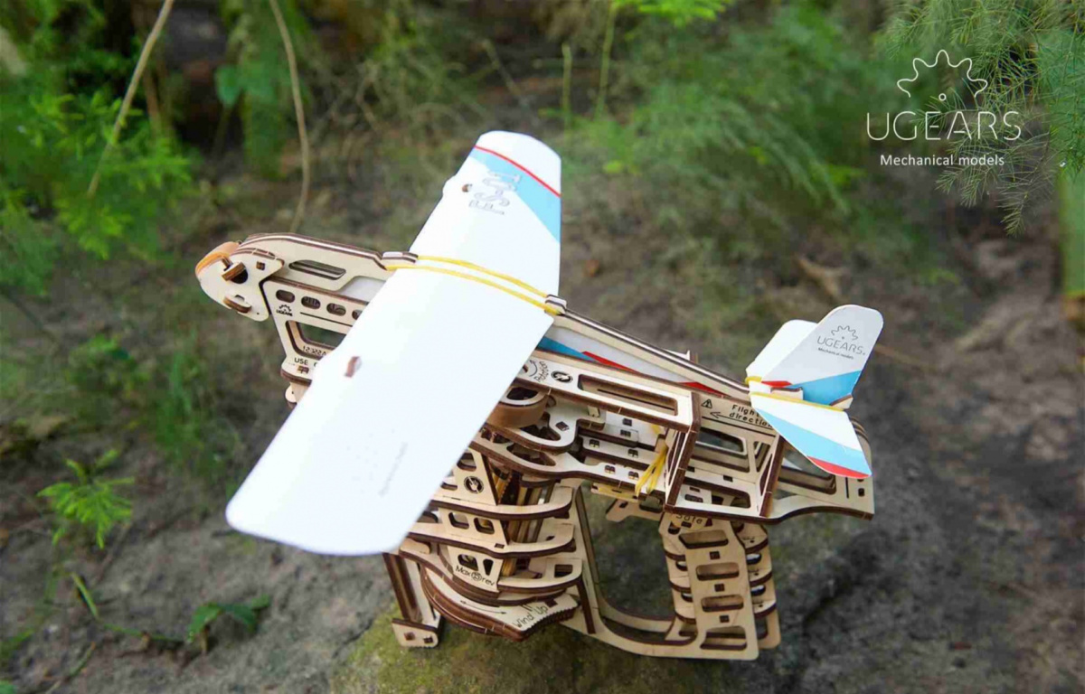 puzzle-3d-ugears-wyrzutnia-samolotow-model-drewniany-10 puzzle-3d-ugears-wyrzutnia-samolotow-model-drewniany-10