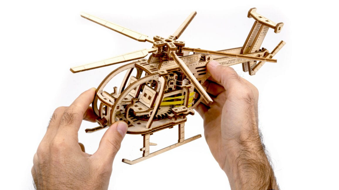 puzzle-3d-model-drewniany-helikopter-8
