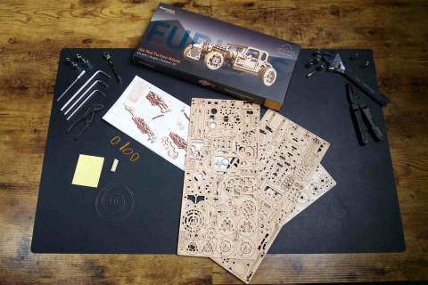 puzzle-3d-hot-rod-furious-mouse-ugears-6