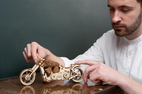 Puzzle-3D-drewniane-model-motocykl-pojazd-Ugears-5