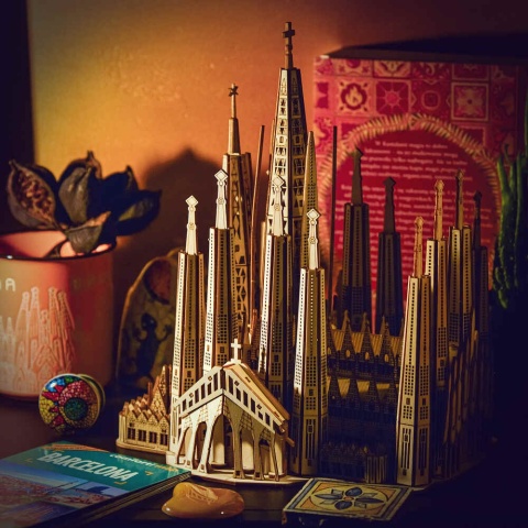 Puzzle 3D Sagrada Família Little Story