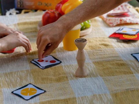 Rebel Dynamiczna gra karciana Jungle Speed Eco - zręcznościowa GR0751