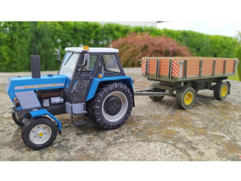 Model kolekcjonerski do sklejania TRAKTOR Zetor Crystal 8011 1:32 ZA5889