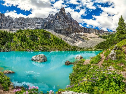 Puzzle 2000-elementów Lake Sorapis, Alps, Italy C-201006-2